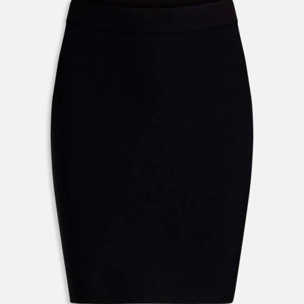 Hot Sisters Point Nolo-1 Skirt - Black Antal